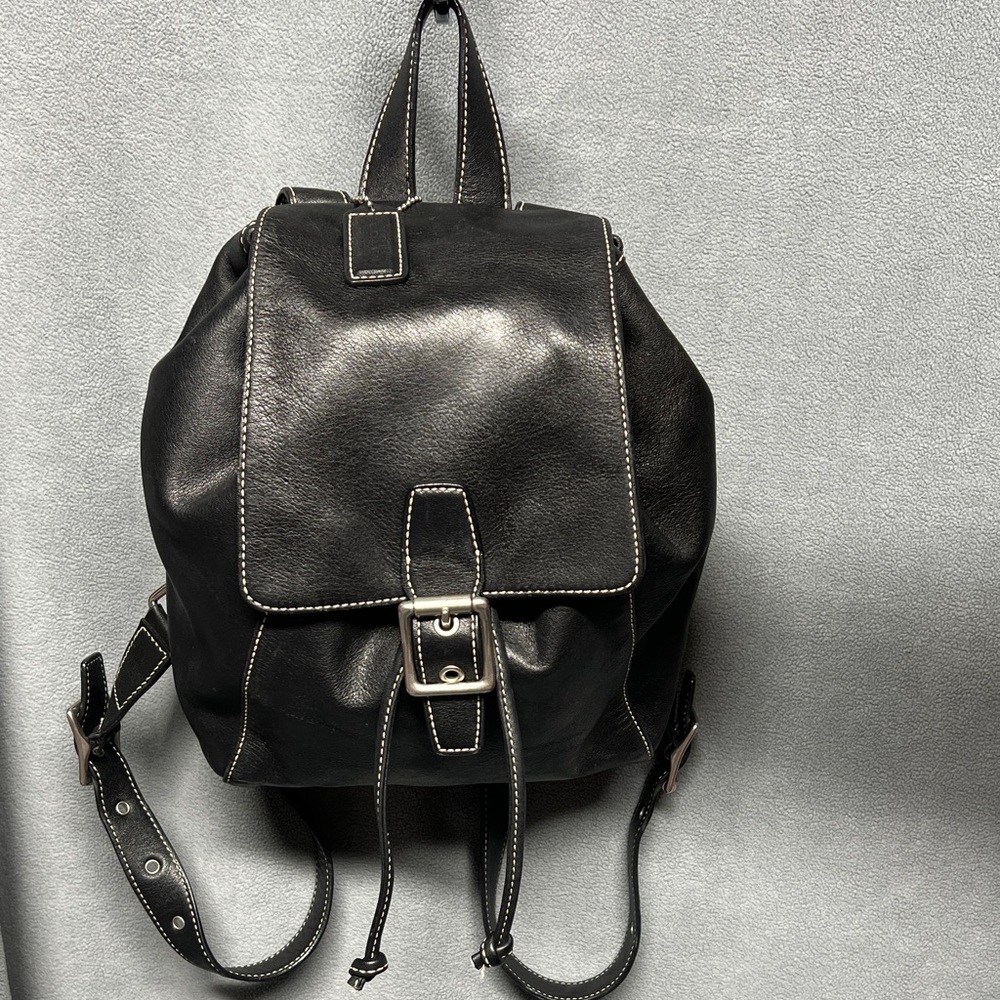 Coach Black Leather Backpack with Buckle Detail (9569)
